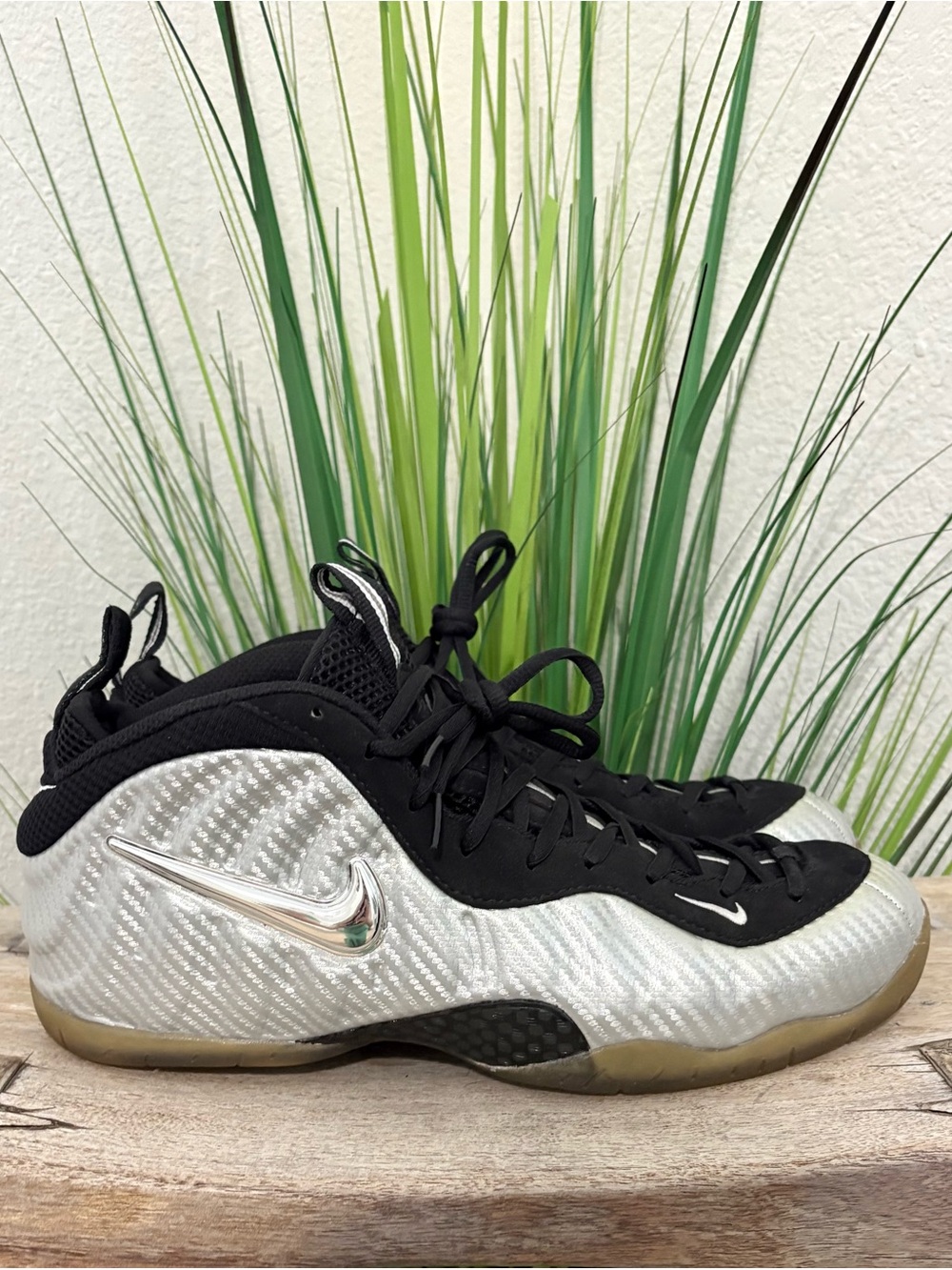 Nike Air Foamposite Pro Silver Surfer Sneaker
